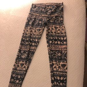 Teeki moon flower hot pants size small, good condition